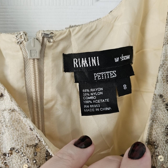 Golden lace formal dress - Picture 7 of 7